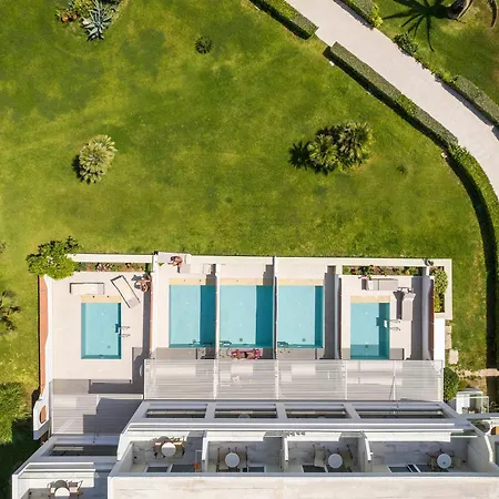 Hotel Vantaris Palace