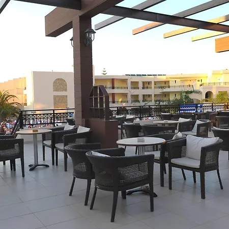 Vantaris Palace Hotel 4*