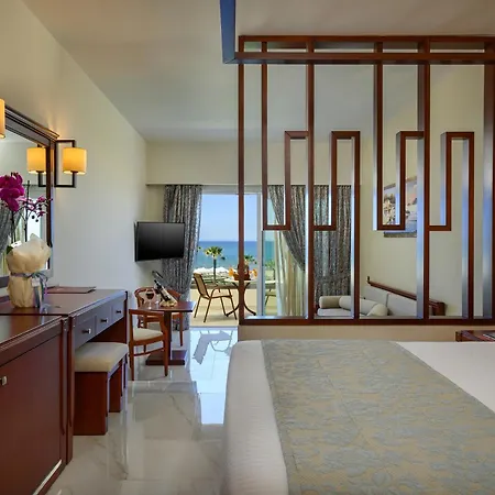 Vantaris Palace Hotel