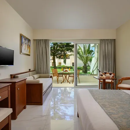 Otel Vantaris Palace 4*